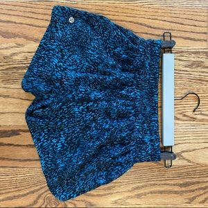 Lululemon Size 6 Tracker Shorts V in Illuminate Multi Black Blue (4” inseam)